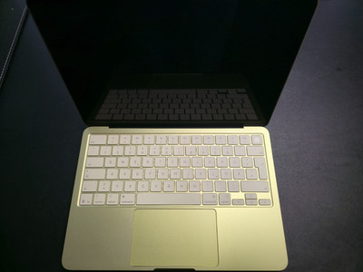 Macbook Neo 512 GB Citrus