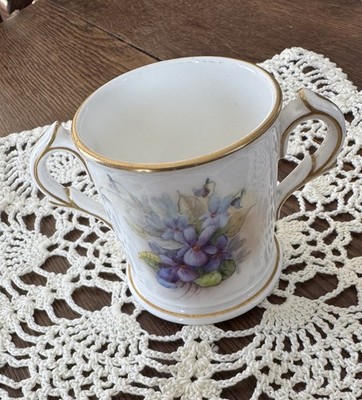 ANTIQUE ROYAL WORCESTER HANDBEMALTE PORZELLAN Tasse mit schönem Blumenmotiv