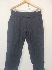 The North Face Women's Aphrodite 2.0 Capri Pants Women's Size L Black NF0A2U06