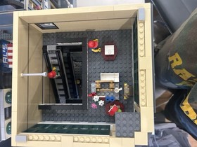 LEGO Creator Expert: Grand Emporium (10211)