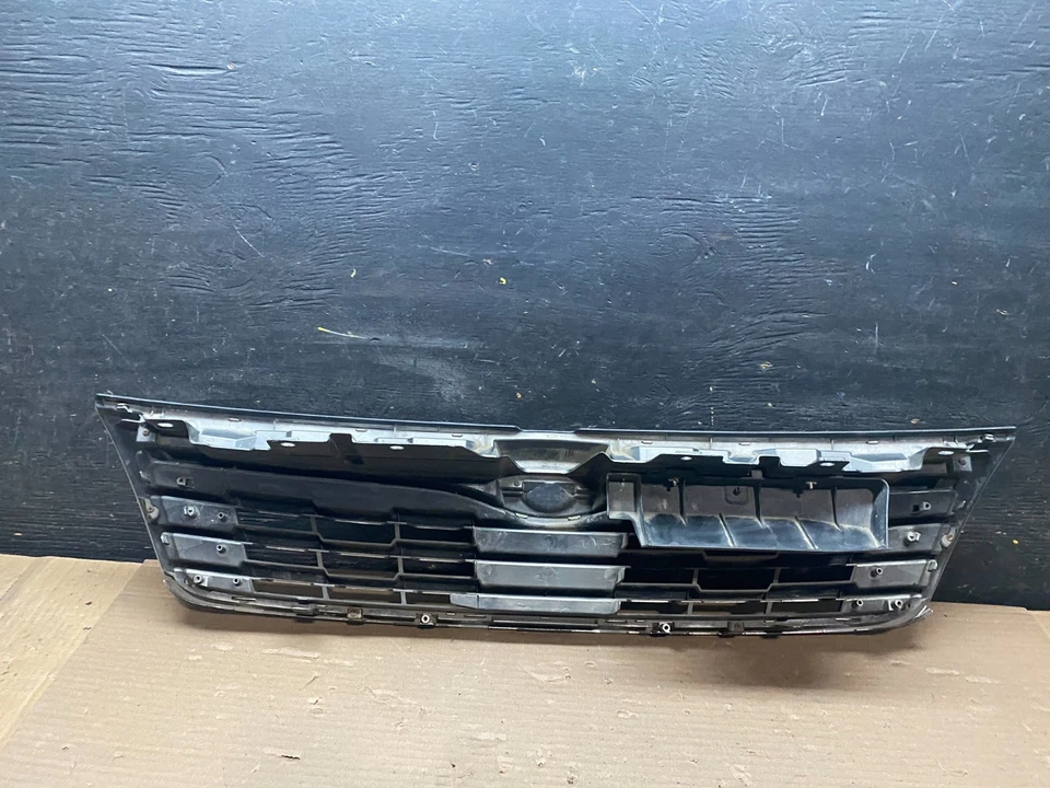 Parrilla cromada superior delantera Subaru Forester 2009 2010 OEM U7954 DG Foto 4 de 4