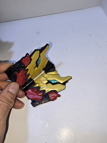 Power Rangers Dino Knight Morpher Electronic Toy Glove Claw Key Works - Picture 4 of 16