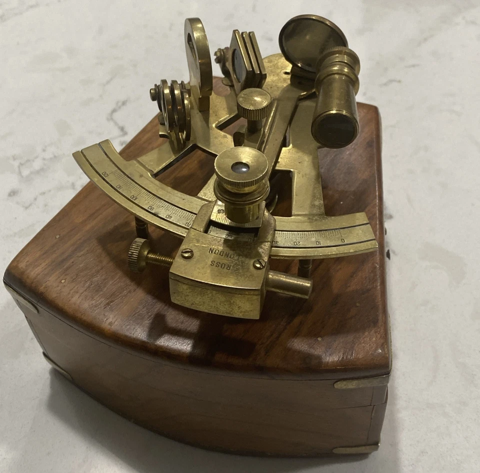 Antiguo SEXTANTE MARINO ROSS LONDON 5 pulgadas náutico capitán marítimo latón regalo Foto 2 de 4