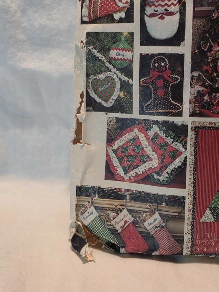 Vogue Santa Pack Cut Pattern #1312 Vintage Craft Ornaments Wreath Pillow ++ - Image 2 of 4