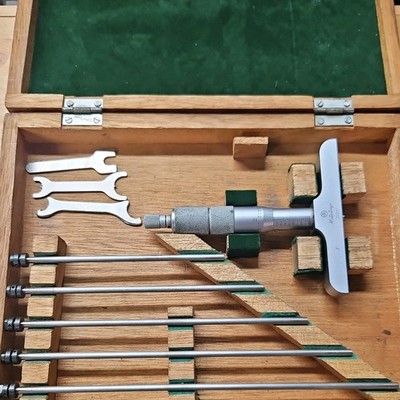 Mitutoyo DMC4 Depth Micrometer  6'' Mechanical 0.001'' Resolution 129-132