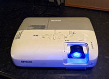 Epson EB-X6 LCD Projector 2200 ANSI Lumens XGA 4:3 w/ Remote & Cables