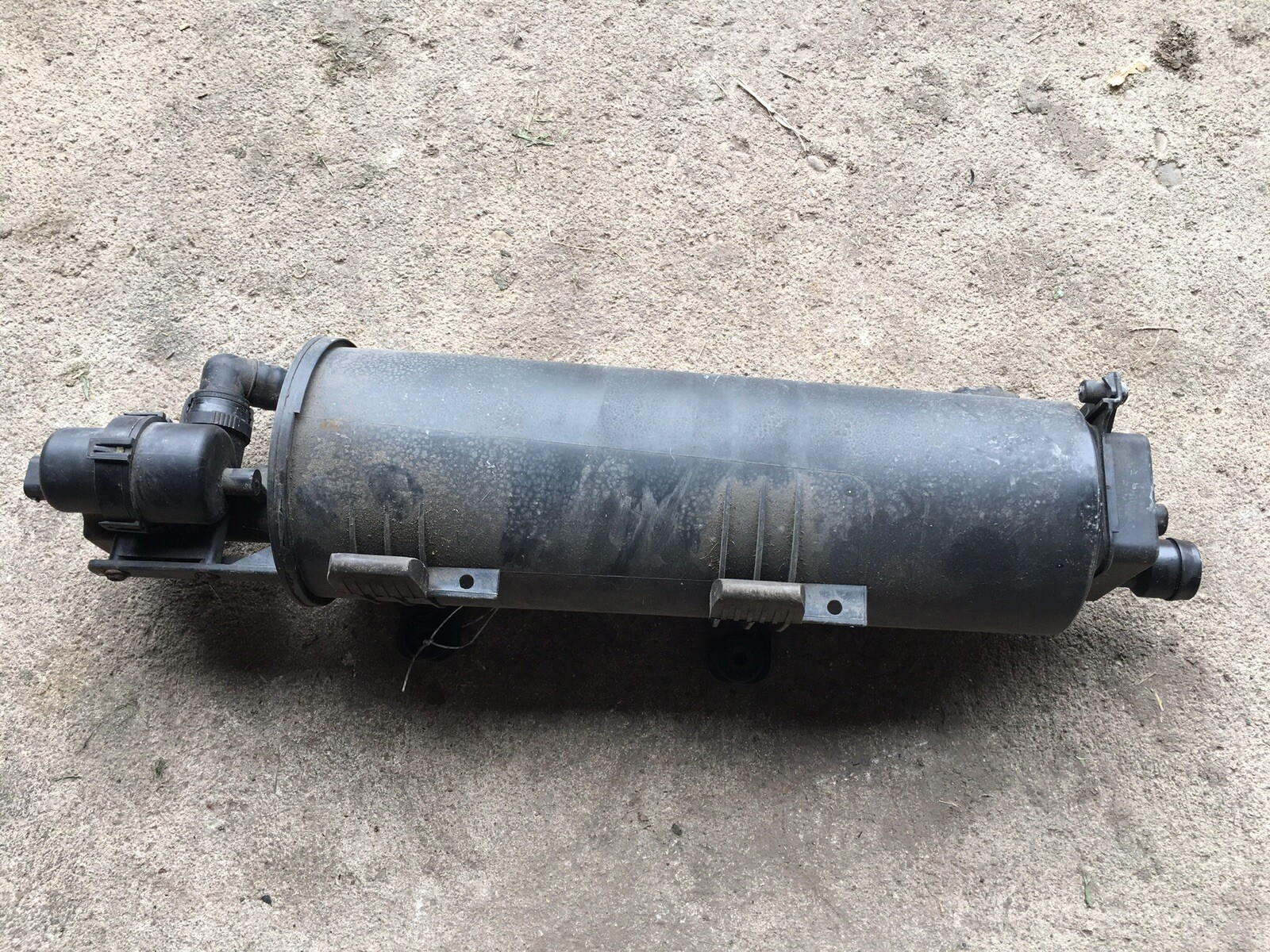 0106 BMW E46 325CI 330CI FUEL VAPOR CHARCOAL CANISTER OEM 092520 eBay