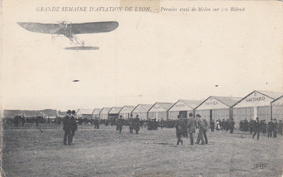 AK Lyon Luftfahrt Flugzeug Molon auf seinem Blériot Schuppen Gaudard Nogues