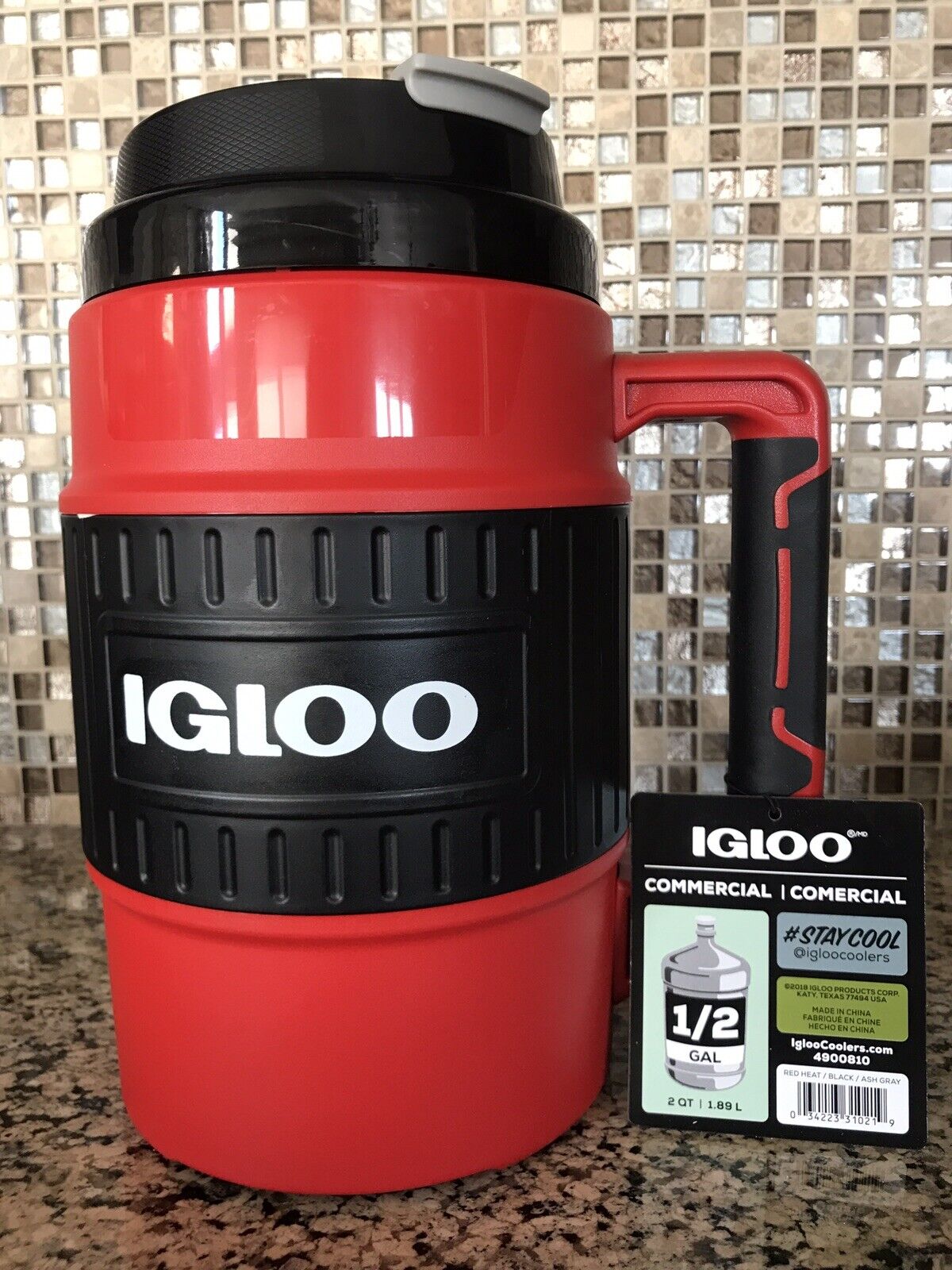 NWT 2022新作モデル New Igloo Insulated Commercial Mug 1 BPA Quart Gallon 待望 2 0.5 Free