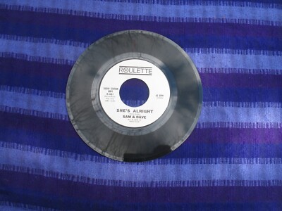 SAM & DAVE - IT FEELS SO NICE / SHE'S ALRIGHT  - ROULETTE 4461  PROMO  MINT-