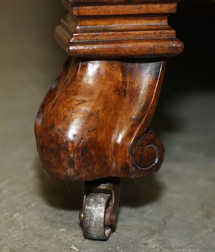 FINE & IMPORTANT PAIR OF ANTIQUE HAND CARVED BURR WALNUT BROWN LEATHER ARMCHAIRS - Picture 13 of 24