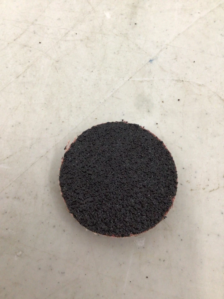 MERIT - 69957399706 P36 Grit LOT OF 2, 100PCS PER BOX Quick-Change Sanding Disc - Image 2 of 3