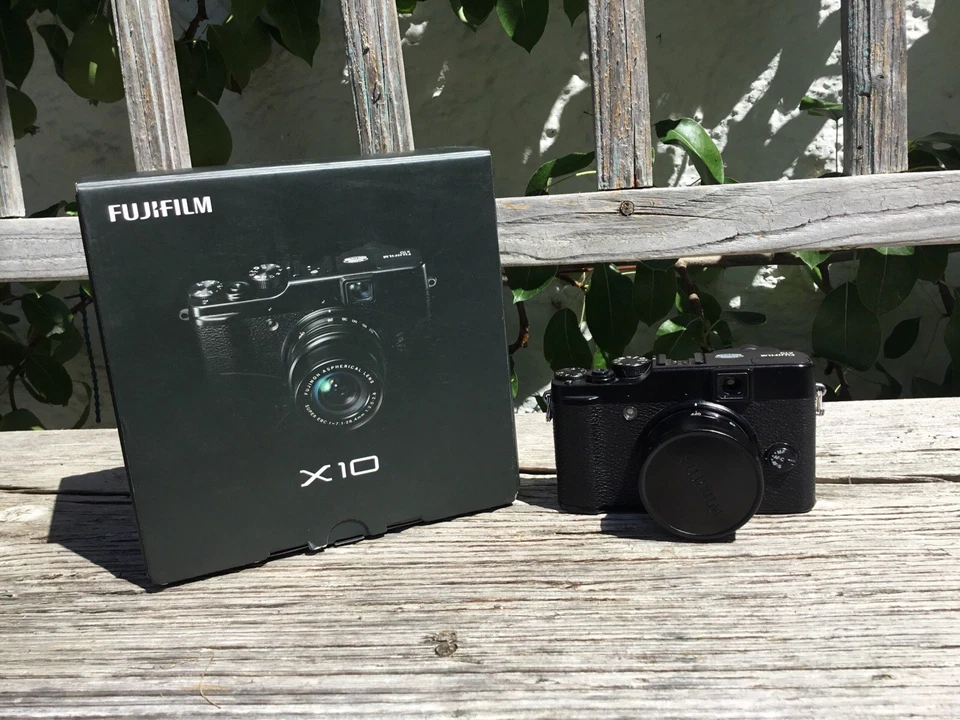 Fujifilm X10 - Bild 1 von 4