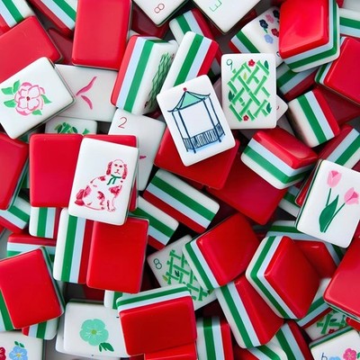 American Mahjong Game Set, 160 new red acrylic layered mahjong tiles