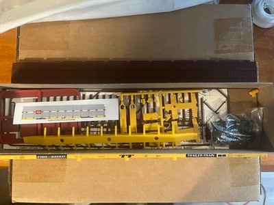 Accurail HO Scale MILWAUKEE RD 89' Bi-Level Open Auto Rack Kit #9414 NOS