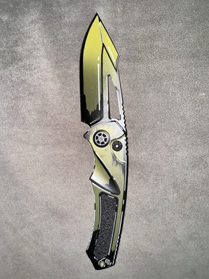 Heretic Knives Pariah OD Green Cel Shading Magnacut Blade Tritium Button Lock