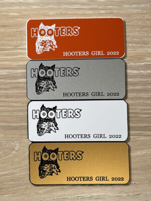 HOOTERS ピンバッジ HOOTERS Calendar Girl Uniform Pin Badge Customize
