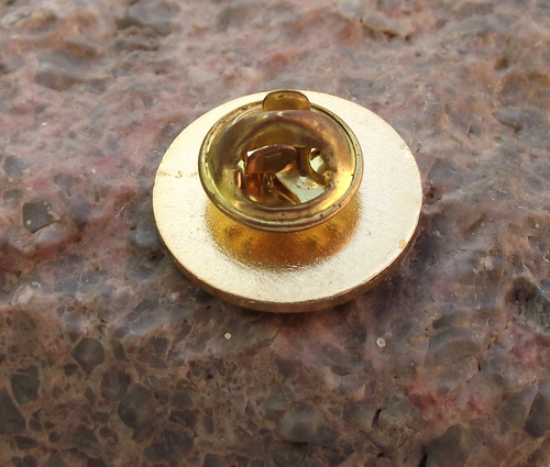 Malta Hotels and Restaurants Sports Association Football Soccer Team Pin Badge - Picture 2 of 2