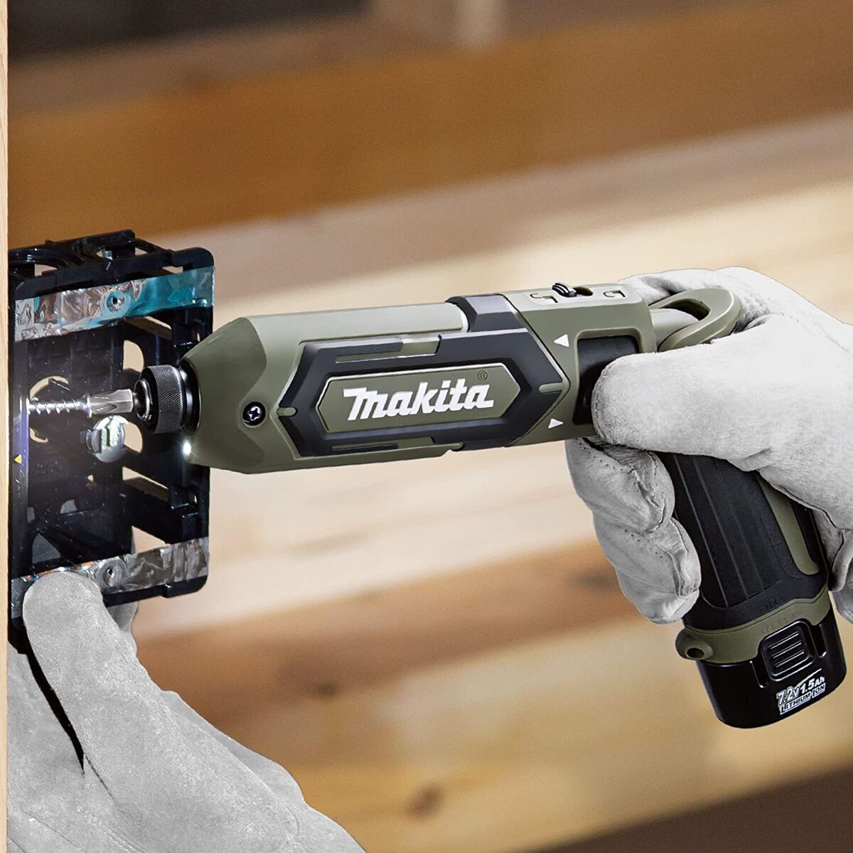 Makita Rechargeable Pen Impact Driver 7.2V Body Only TD022DZ Makita Rechargeable Pen Impact Driver 7.2V Body Only TD022DZ