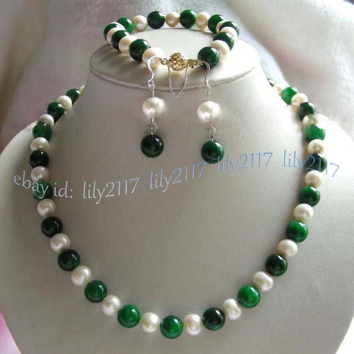 Green and white pearl necklace clearance