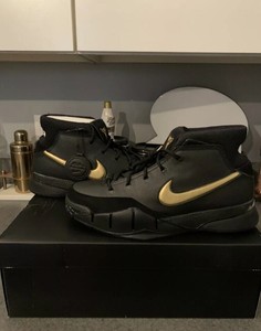 kobe protro mamba day