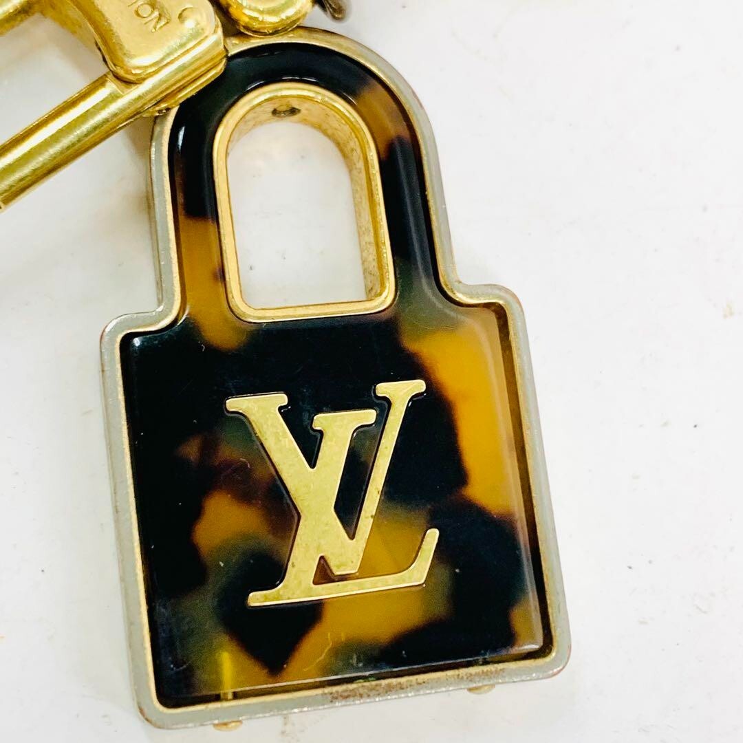 LOUIS VUITTON Porte Cles Confidence Bag Charm Key Ring Gold