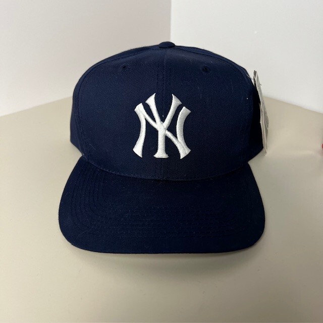 Vintage New York Yankees Hat Snapback MLB Baseball Universal Blue Trucker Cap