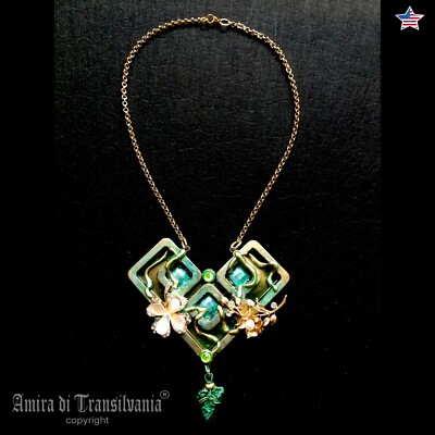 Geometrical Flower Jewelry Luxury Necklace Woman Pendant Gold Chain Stone 70s 60