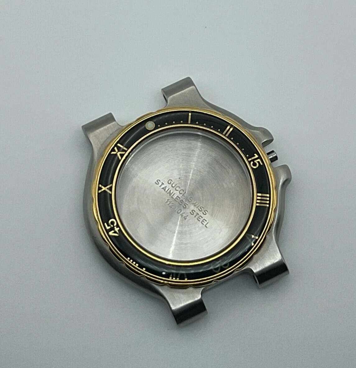 NOS GUCCI 9700M BOÎTIER DE MONTRE COMPLET LUNETTE NOIRE AVEC VERRE CRISTAL INSTALLÉ