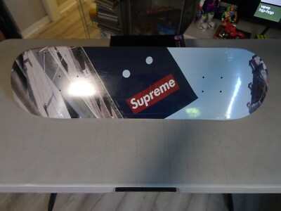 Supreme Banner Skateboard Deck FW19 Supreme New York World Supreme Banner Skateboard Deck FW19 Supreme New York World
