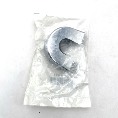 デイリークイーン　バオ後部バンパー 00 - 05 CADILLAC DEVILLE OEM TRUNK LID LICENSE PLATE THIRD