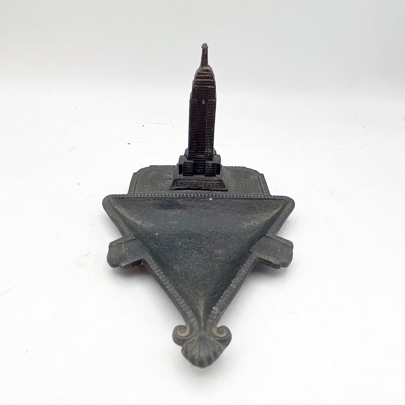 Vintage 1940s EMPIRE STATE BUILDING ashtray