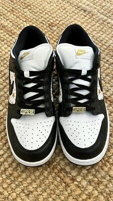 NIKE DUNK LOW 10.5 OG QS SB SUPREME STARS BOX LOGO BLACK NIKE DUNK LOW 10.5 OG QS SB SUPREME STARS BOX LOGO BLACK
