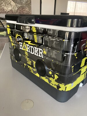 New Mikes Hard Lemonade Beer  Ice Chest Cooler W/  Bluetooth  Speakers