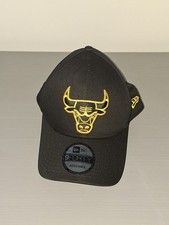 New Era Adjustable Gold Embroidered Chicago Bulsl Cap B.N.W.T