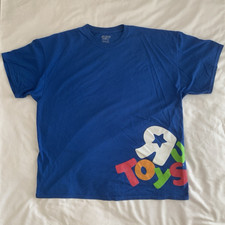 Toys R Us Vintage Employee Uniform T Shirt Royal Blue Size XL Cmon Lets Play Tee