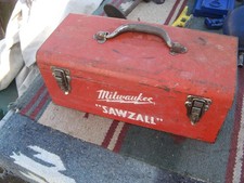 MILWAUKEE METAL TOOL BOX SAWZALL VINTAGE CASE ONLY.