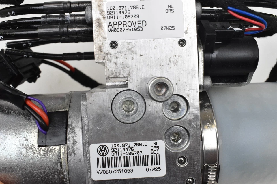 2007-2016 Volkswagen Eos Convertible Top Hydraulic Motor Lift Pump OEM 1Q0871789 - Image 2 of 4