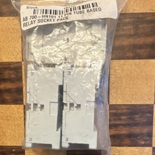Allen-Bradley 700-HN101 basado en tubo relé de 11 pines enchufe riel DIN enchufable