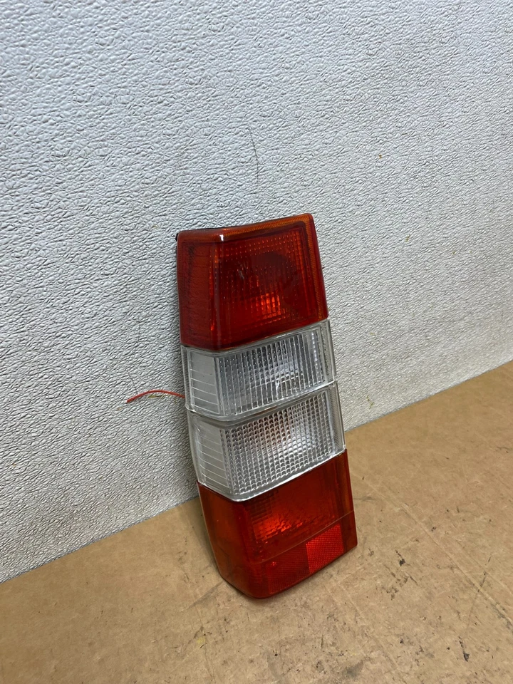 1983-1995 Volvo 740 745 760 940 960 vagão sedã lanterna traseira esquerda T3463 PS - Imagem 3 de 4