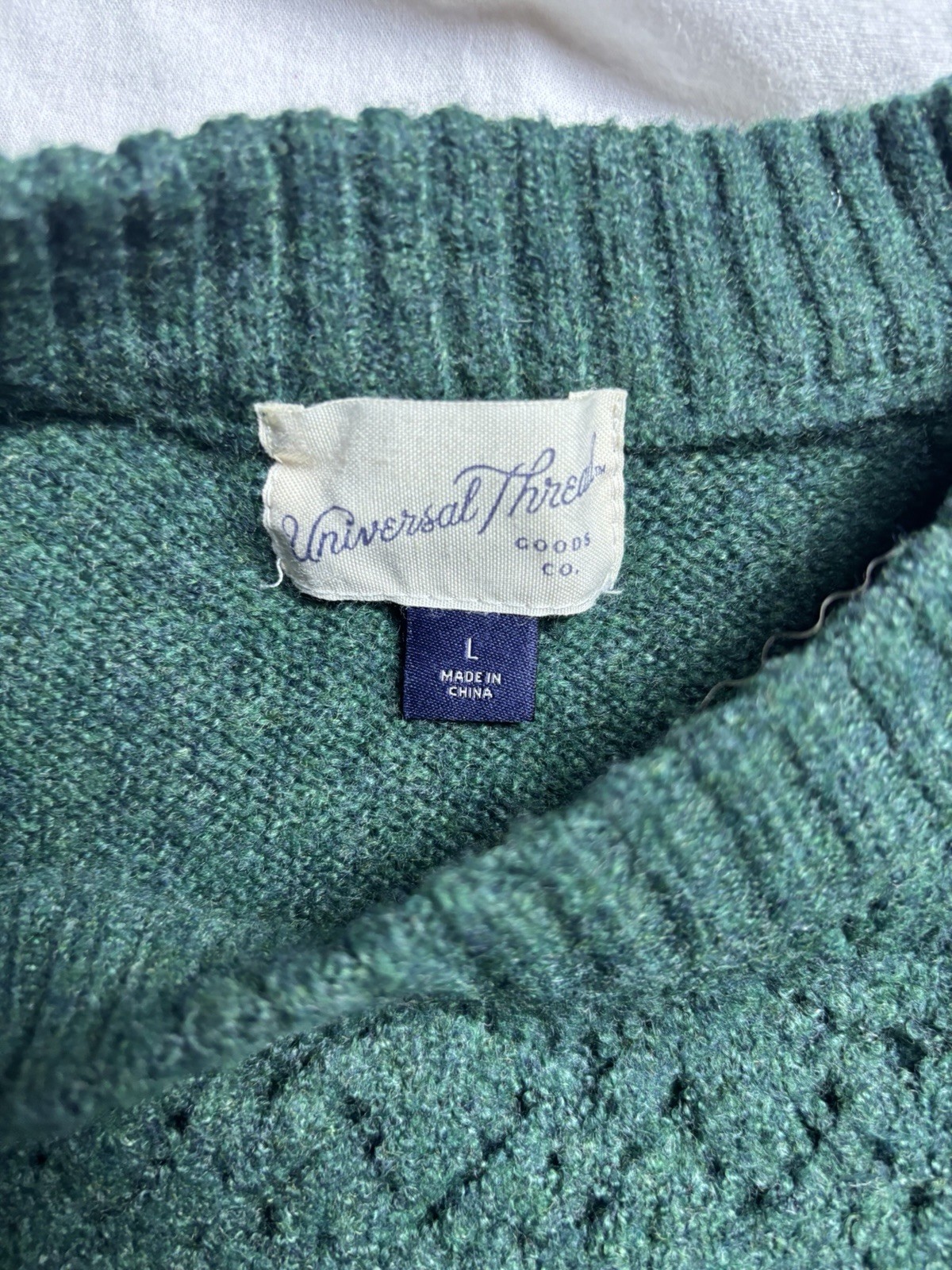 Universal Thread Women’s Lace Pattern Green Pullo… - image 4