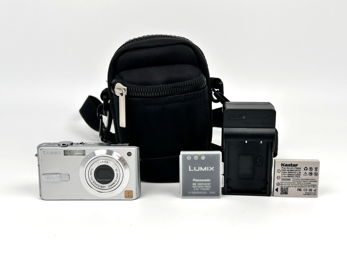 Panasonic LUMIX DMC-FX7 5.0MP Digital Camera - Silver for