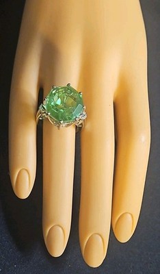 2026 17.25 CTW EverTrue Size 7 Chartreuse Quartz & White Zircon Platinum Bonded