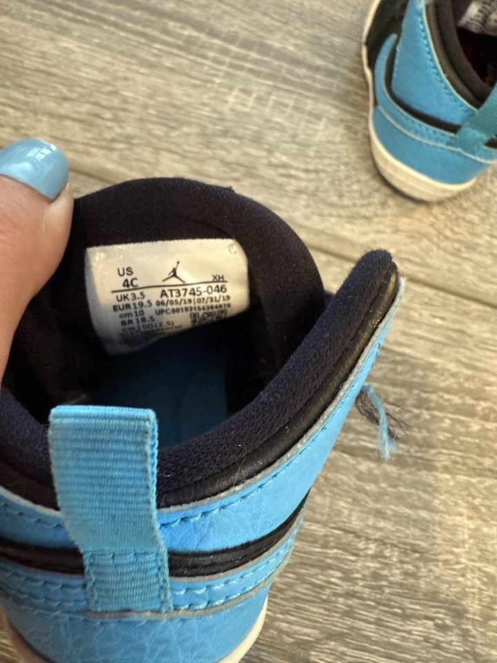 NIKE JORDAN 1 CRIB COT BOOTIE TRAINERS AT3745-046 - BABY BOYS GIRLS ALL SIZES - Image 2 of 4