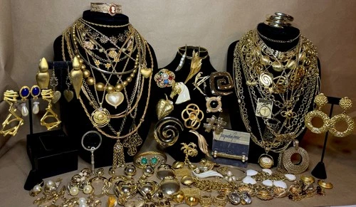 MEGA Vintage Gold-Tone Jewelry Lot Miriam Haskell Trifari Monet Unbranded#002