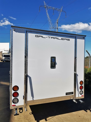 2025 TOY HAULER 4.0m ALUMINIUM CARAVAN - 100% AUSSIE MADE - Picture 5 of 12