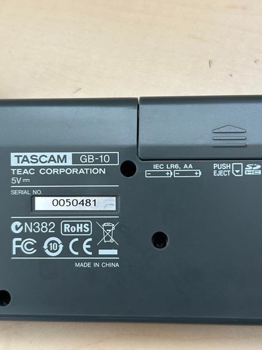 Official Tascam GB-10 Guitar Bass Trainer Recorder w/ manual & power cable - Picture 10 of 12