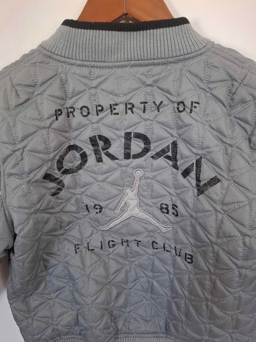 Boys Gray Light Quilted Nike Jordan Jacket In Size 7. T5 - Picture 5 of 8