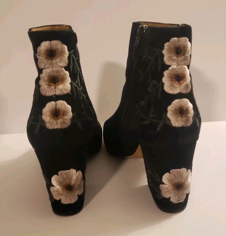 Franco Sarto 8.5 Olympia Suede Floral Embroidered Ankle Boots Women's Black - Image 3 of 4