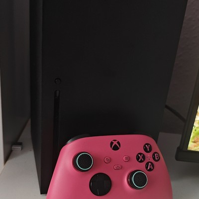 Microsoft Xbox Series X 1TB Konsole Schwarz 4K UHD Blu-ray Wi Fi